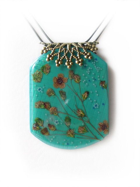 turquoise-flowers-pendant.jpg