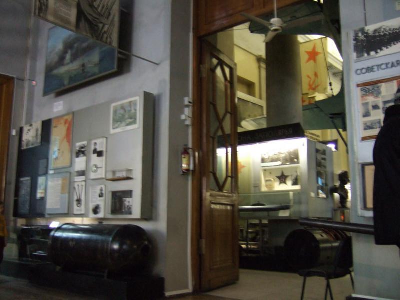 Внутри Военно-Морского музея