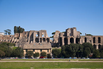 перед circo massimo