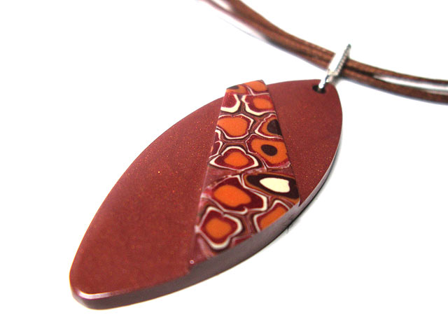 brown-pendant