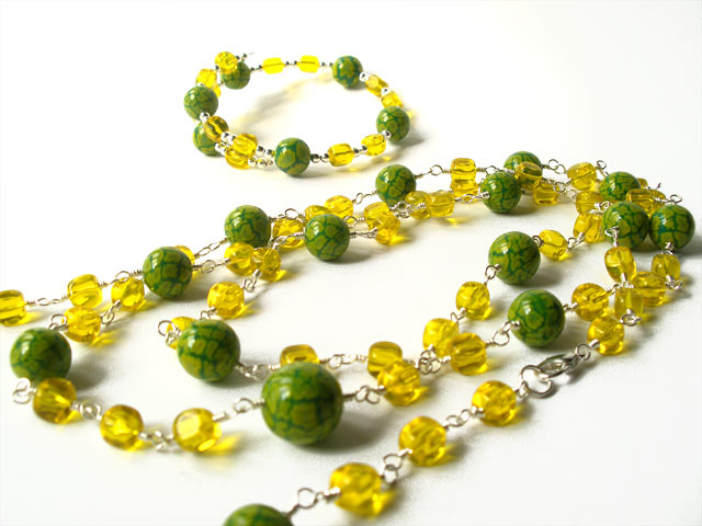 green-n-yellow-01.jpg