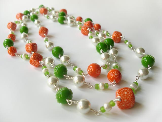 or-gr-wh-beads-02.jpg