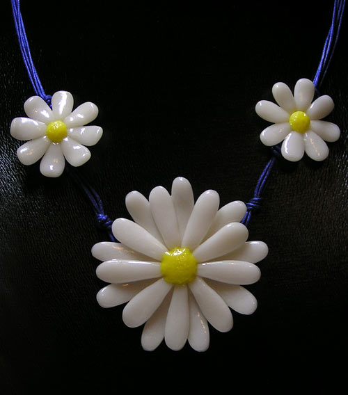 camomile-necklace.jpg