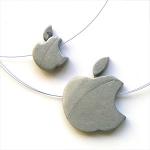 apple-logo-necklace-1.jpg