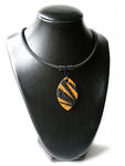 black-and-gold-pendant-02-2.jpg