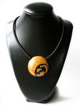 black-and-gold-pendant-04-2.jpg