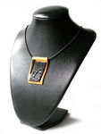 black-and-gold-pendant-05-1.jpg