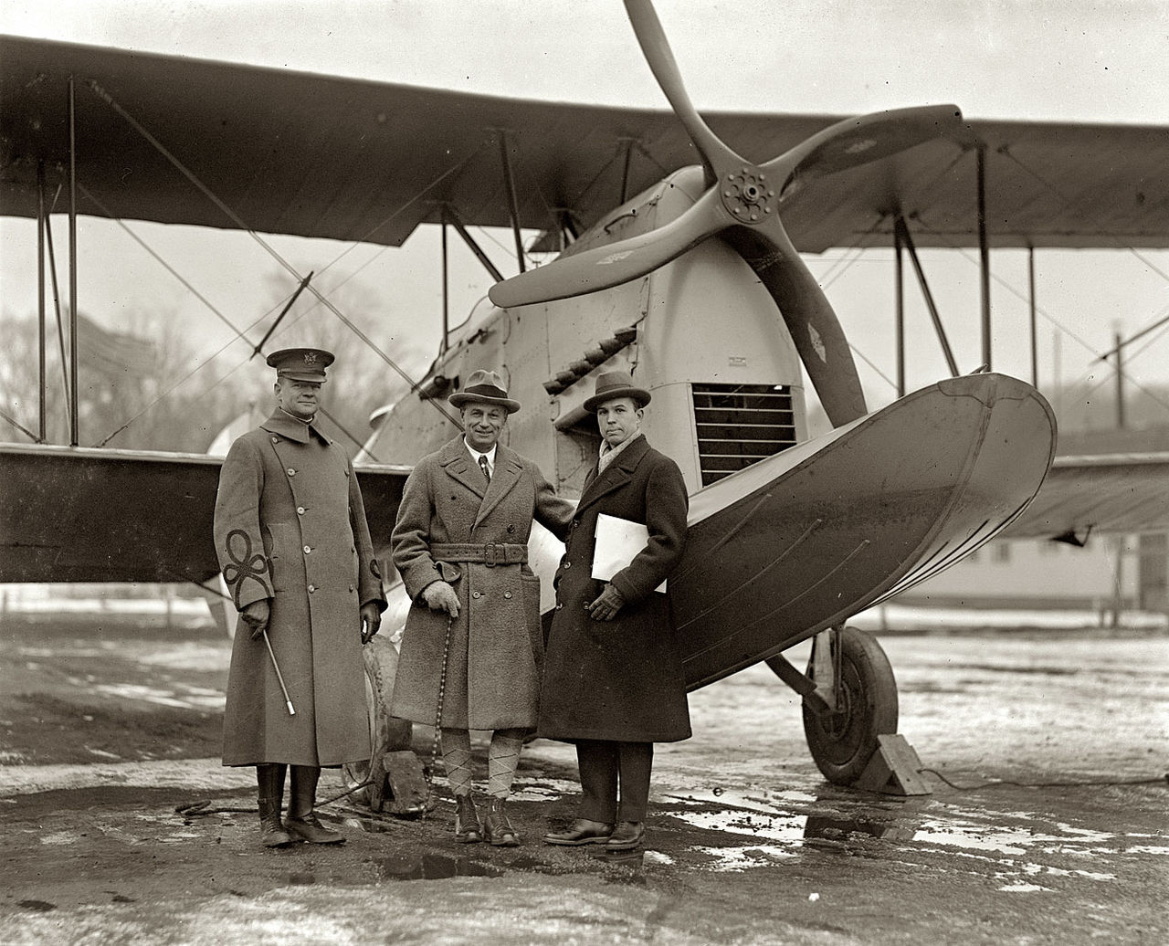 Прежних лет. Биплан 1935 США. Аэроплан 20 века. Бипланы начала 20 века. Старые самолеты.