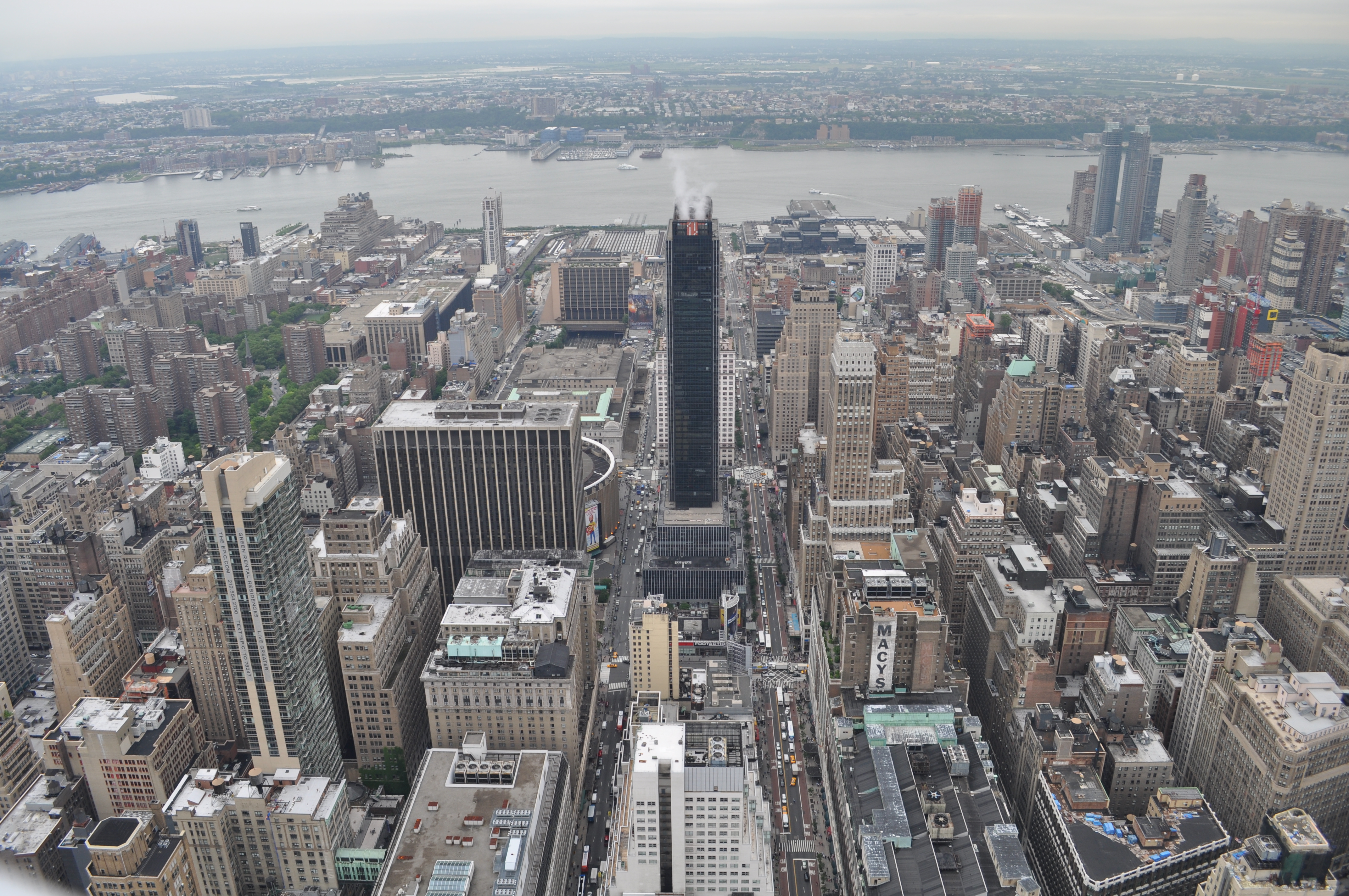 Вид с 86го этажа самого высокого здания Нью-Йорка