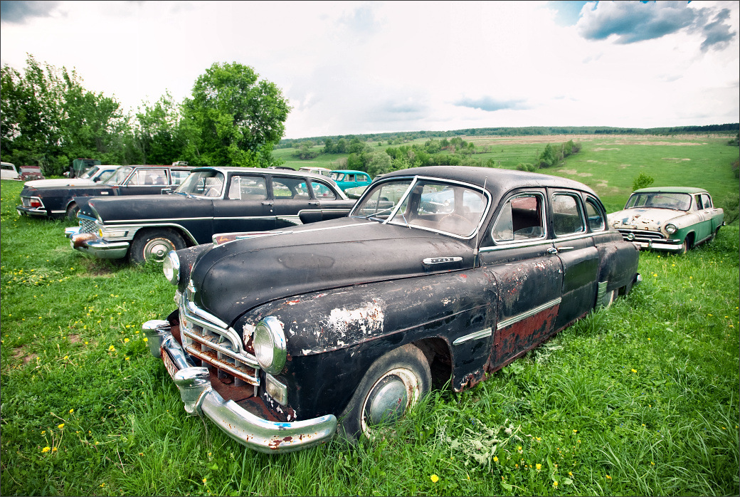 Авто тульская. Автомузей Черноусово Тульская. Музей автомобилей под открытым небом в Черноусово. Музей авто под открытым небом Тульская область. Музей Черноусово Тульская область.